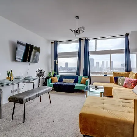Opulent Skyline *