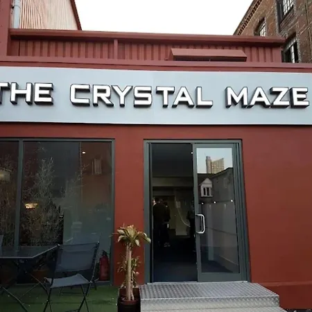 Modern Spacious Sleeps 5 Free High-speed Wi-fi Manchester