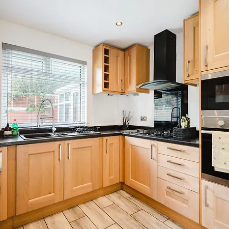 Heaton House - Parkside Charm And Comfort Apartment Manchester