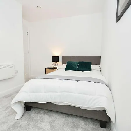 Fabulous 3 Bed Near Etihad * Manchester