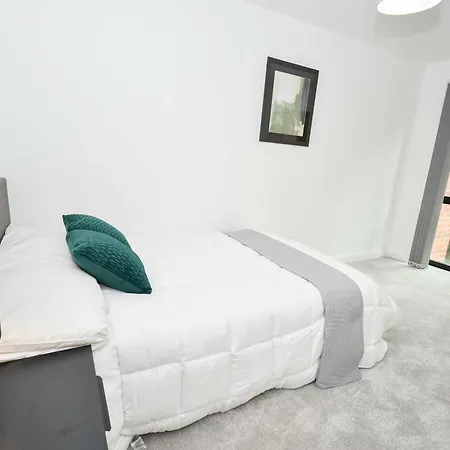 Lägenhet Fabulous 3 Bed Near Etihad Manchester