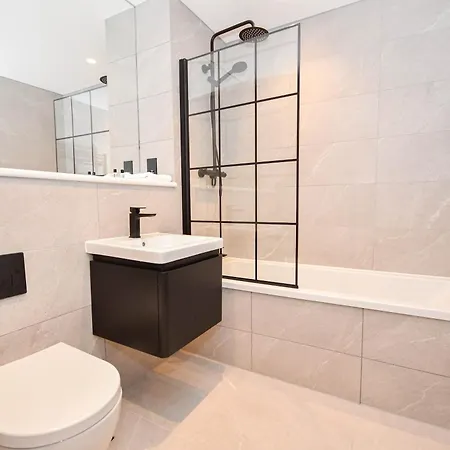 Apartment Contemporary 2 Bed