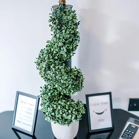 3br Salford Sleeps 7 Kitchen Parking Nyaraló *