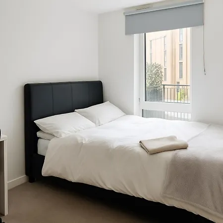 Daire Modern Centre 2 Bedroom With Large Balcony Manchester