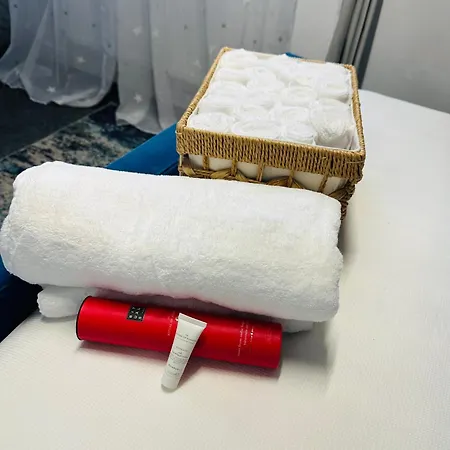 Feel, Comfort * مانشستر