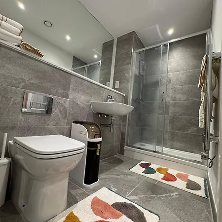 Apartman Exquisite Riverview 2bedroom Flat In Manchester. *