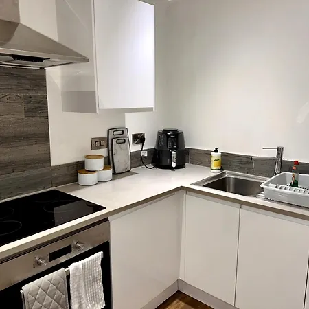 アパート Stylish 2-bed Private Parking 10mins To Centre
