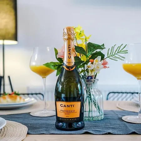 New! 2br With Parking, Near Сasa de vacaciones