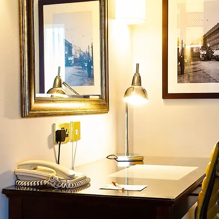 Hotel Marriott Victoria & 4*