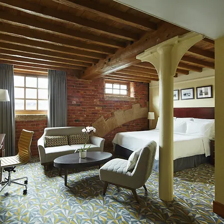 Marriott Victoria & Manchester