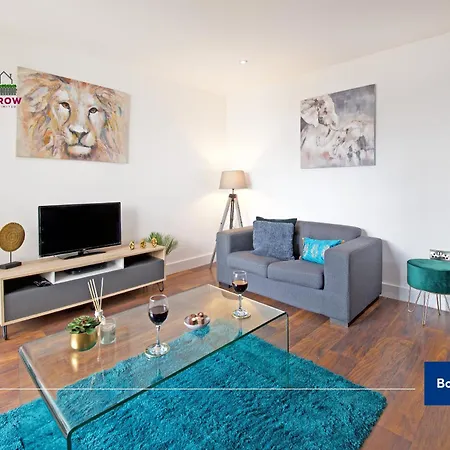 Apartment Centre By Hedgerow Manchester