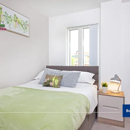 Apartment Centre By Hedgerow *