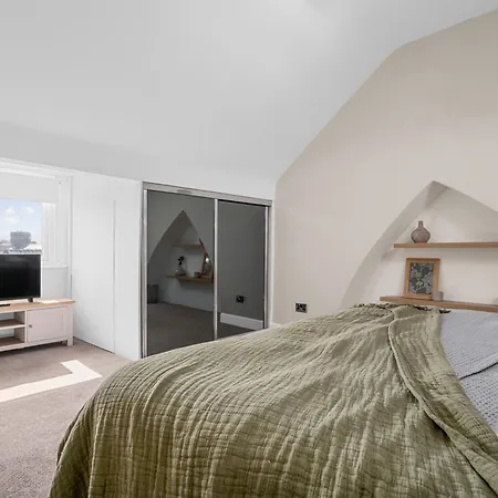 Three Bedroom House By Brookland Serviced Short Lets With Free Wifi Daire