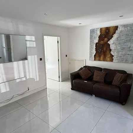Vakantiehuis House - Sleeps 5 Private Parking & Pets Allowed