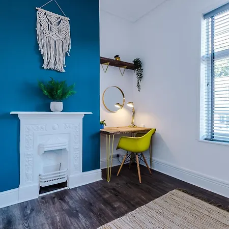 Spacious 4br With 3 Baths,