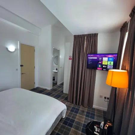 בית הארחה Metrostay 4*