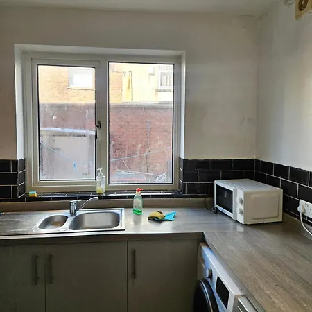 28 Decent Homes * Mánchester