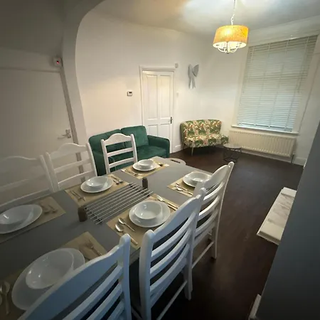 Cambridge House Dom wakacyjny