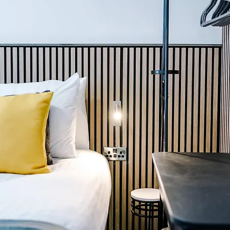 Minutes To The Coop Live Arena & Etihad Stadium - Free Parking W Ev Charger *