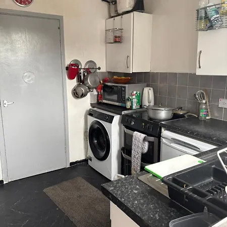 Female&family Single, Double And King Size With Shared Bathroom Проживание в семье