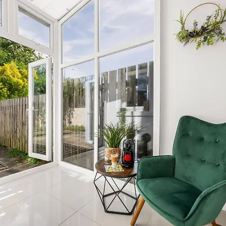 Bright And Cosy 3-bedroom Near - Free Parking - Sleeps 6 Manchester