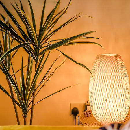 Spacious 4br With 3 Baths, * Manchester