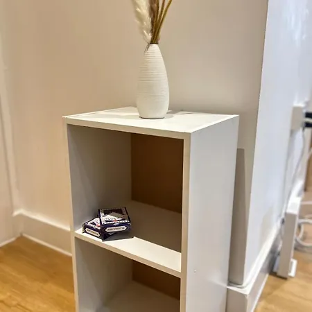 Condo-terrace-gym-games -free Secure Parking- * Manchester