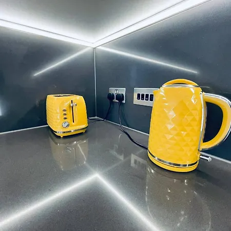 Sky View Centre Luxe - 2 Bedrooms * Manchester