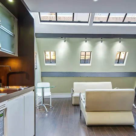 Roomzzz Lejlighedshotel Manchester