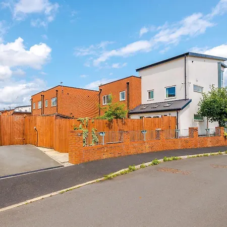 Large Townhouse By The Etihad & Coop Live Arena With Free Parking Manchester