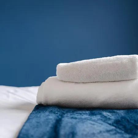 Modern 2 Bedroom House With Parking Tatil Evi