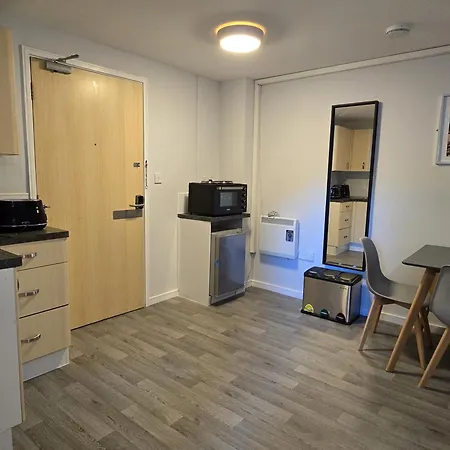 Prime Breaks Daire Manchester