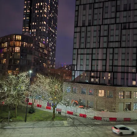 Mega5 Modern 2bedroom Luxury Deansgate-2baths, 2toilets, With Car Park