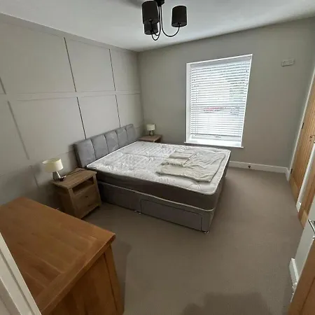 4-bed Family Or Group In Glossop マンチェスター