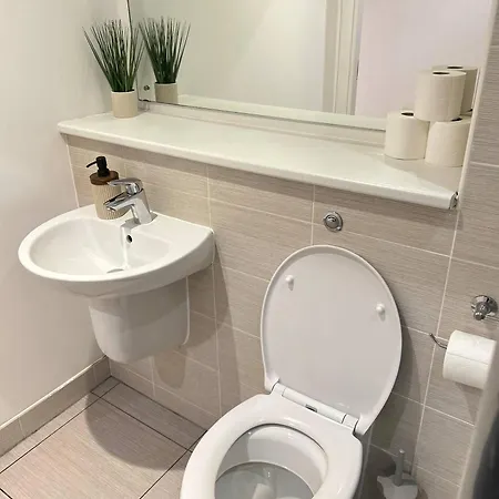 Apartamento Spacious Mcr - Gym - Terrace - Games - Free Secured Parking *