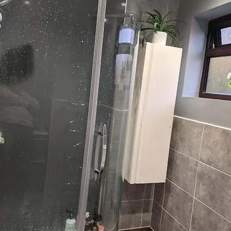 Manchester Guesthouse بيت ضيافة