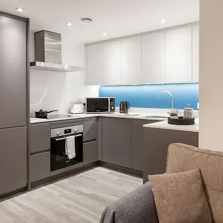 Modern 2 Bed - Next To Ao Arena & Picadilly Station - - Parking & Local Transport Links מנצ'סטר
