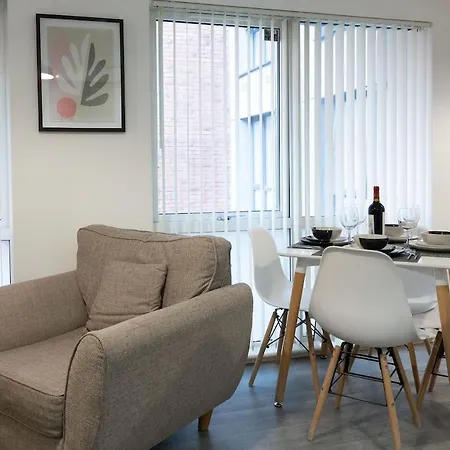 Modern 2 Bed - Next To Ao Arena & Picadilly Station - - Parking & Local Transport Links דירה *