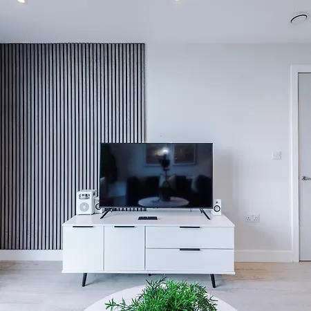 Apartament Modern 2br Parking Great Location & Amenities Manchester