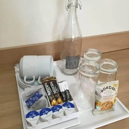 Westlynn Hotel & Apartments Free Parking Near Manchester Centre 3*