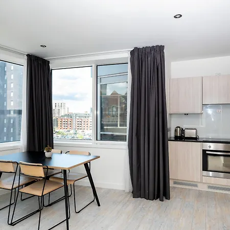 Staycity Piccadilly 4*