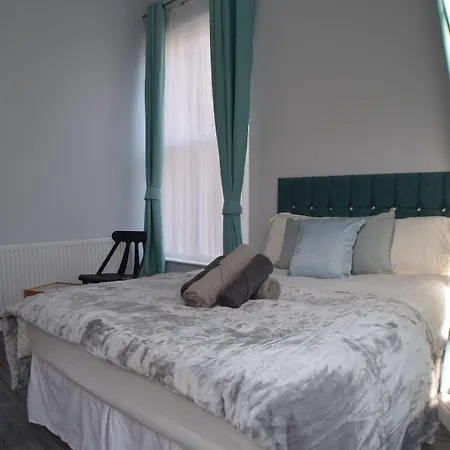 曼彻斯特皇后旅馆 招待所