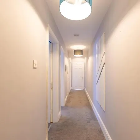 Cozy 2 Bedroom In Quiet M16 Area Prefect For Friends Or Couples Manchester