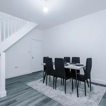 Tatil Evi Kammili - 2bed House With Free Wifi & 15 Mins To Centre