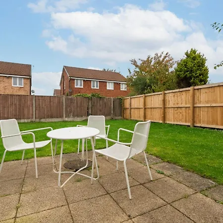 Haven - Coop Live - Etihad - Sleeps 9 - Free Parking