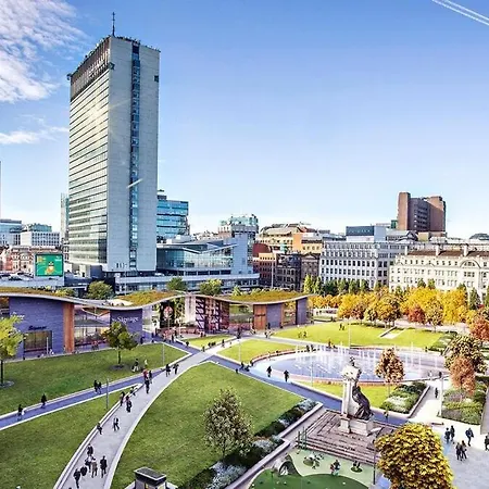 Modern City-centre | Sleeps 12 | Free Parking Feriehus Manchester