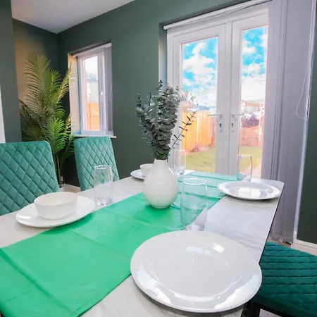 Ferienhaus Townhouse Sleeps 14 - Free Parking Manchester