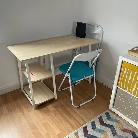 1 Bed Apartment Beech Rd Chorlton * マンチェスター