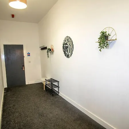 Salford Quays Modern 2br Manchester