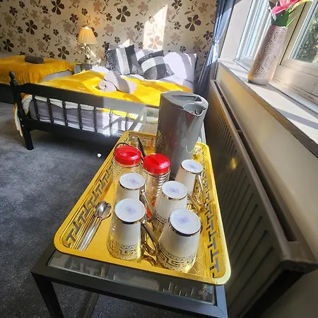 Luxury Free Wifi Old Trafford *